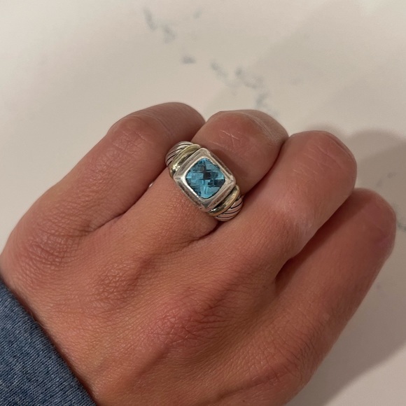 David Yurman - Noblesse Ring w/ Blue Topaz 14K Gold - Picture 2 of 4